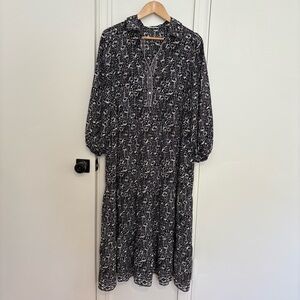 Max Studio Black and White Floral Long Sleeve Dress